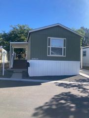 700 Fox Lane SE, Albuquerque, NM 87123