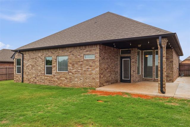 4520 McCann Avenue, Mustang, OK 73064