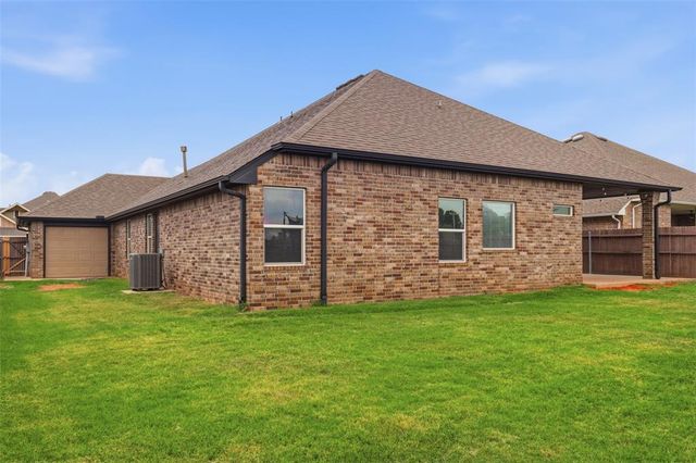 4520 McCann Avenue, Mustang, OK 73064