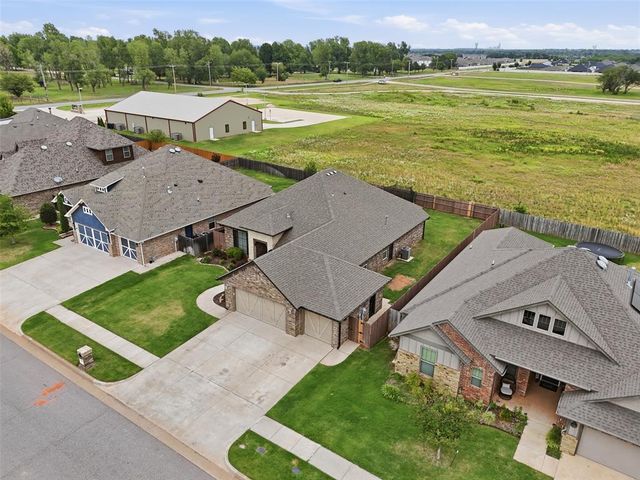 4520 McCann Avenue, Mustang, OK 73064