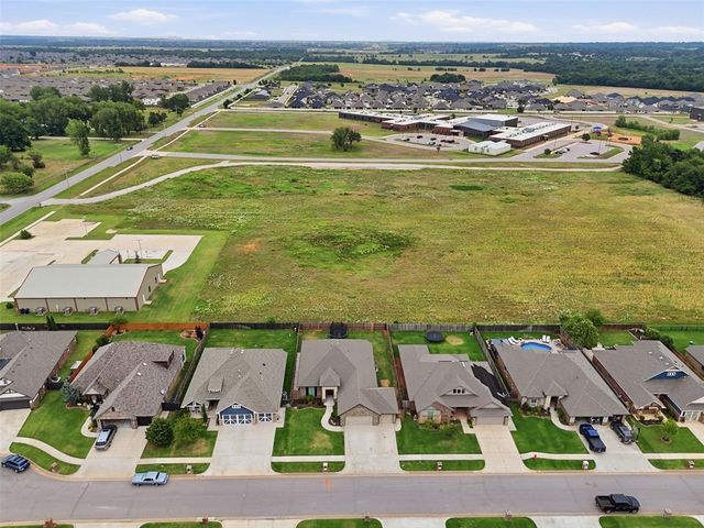 4520 McCann Avenue, Mustang, OK 73064