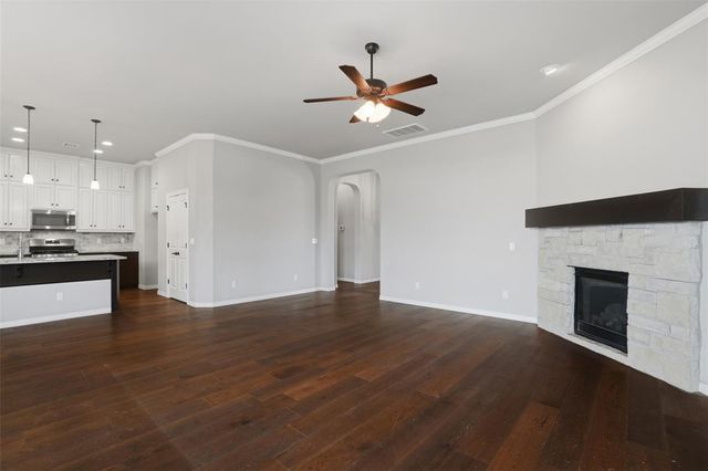 4520 McCann Avenue, Mustang, OK 73064