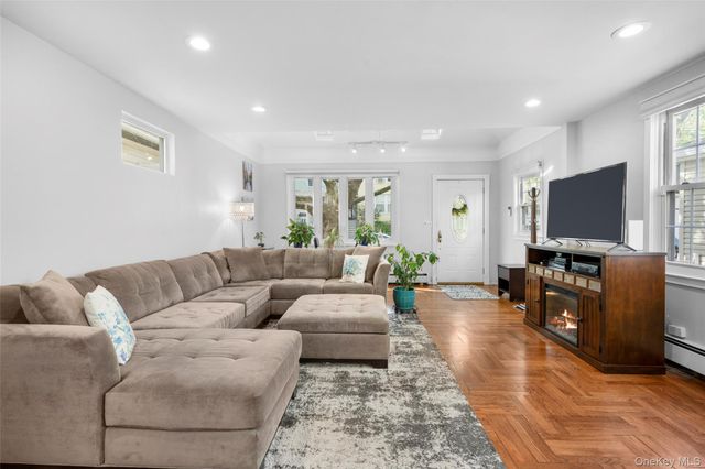 2839 Wellman Avenue, Bronx, NY 10461