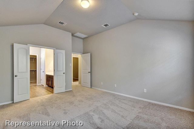 21607 Surrey LN, Lago Vista, TX 78645