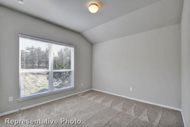 21607 Surrey LN, Lago Vista, TX 78645