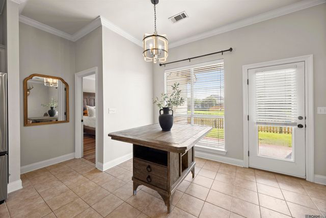 8967 Lake Mist Ave, Baton Rouge, LA 70810