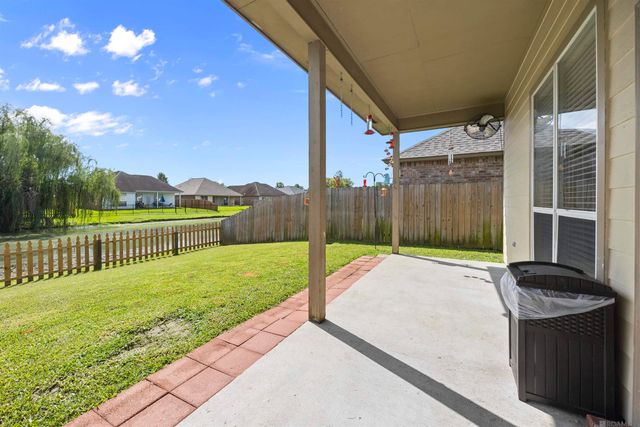 8967 Lake Mist Ave, Baton Rouge, LA 70810