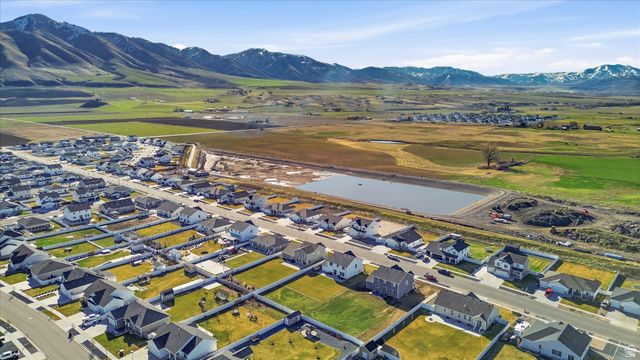 531 E 600 S, Hyrum, UT 84319