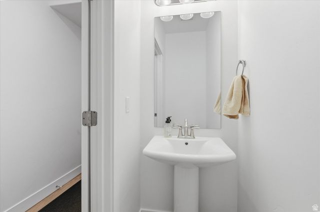 531 E 600 S, Hyrum, UT 84319