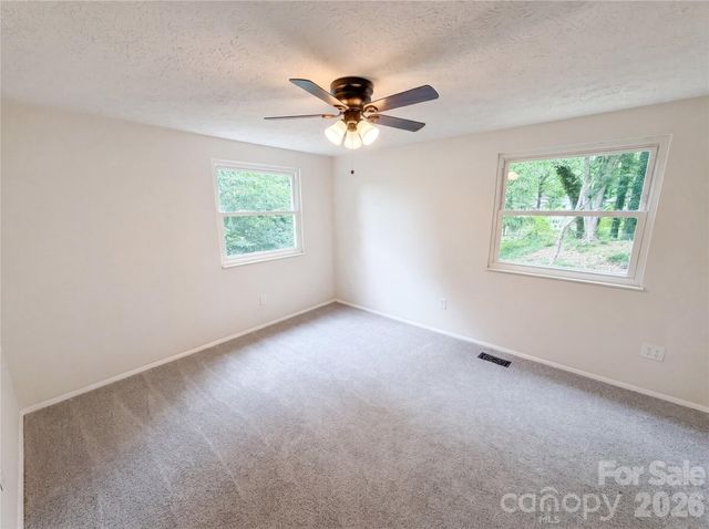 7827 Mallen Drive, Charlotte, NC 28212