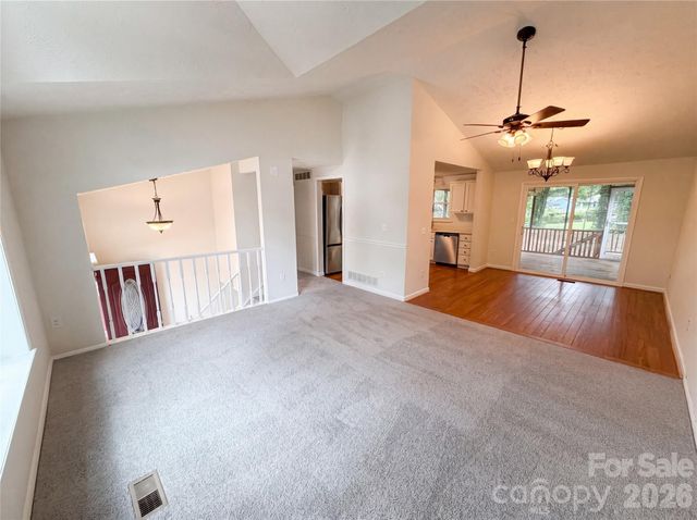 7827 Mallen Drive, Charlotte, NC 28212