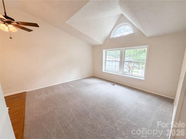 7827 Mallen Drive, Charlotte, NC 28212