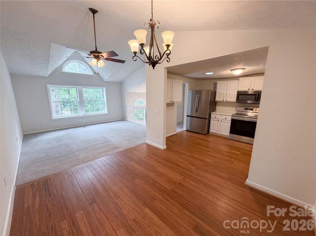 7827 Mallen Drive, Charlotte, NC 28212