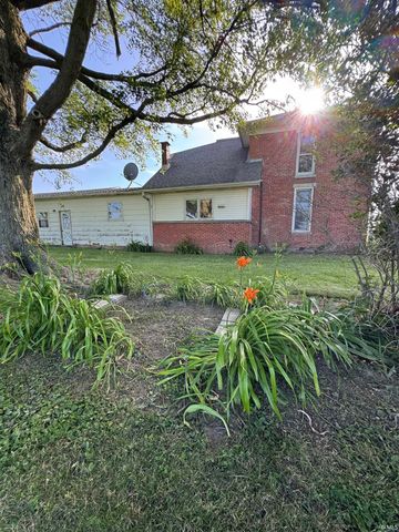 721 E 100 S, Huntington, IN 46750