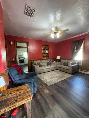 721 E 100 S, Huntington, IN 46750