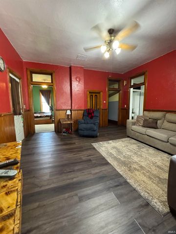 721 E 100 S, Huntington, IN 46750
