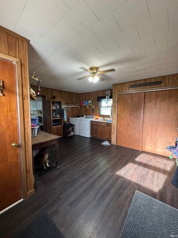 721 E 100 S, Huntington, IN 46750