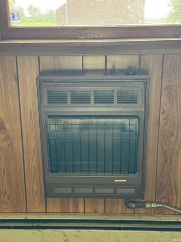 721 E 100 S, Huntington, IN 46750