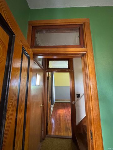 721 E 100 S, Huntington, IN 46750