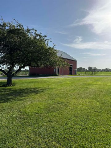 721 E 100 S, Huntington, IN 46750