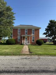 721 E 100 S, Huntington, IN 46750