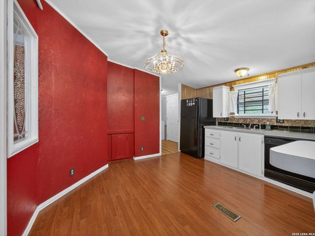 565 Qappuella Dr, Canyon Lake, TX 78133