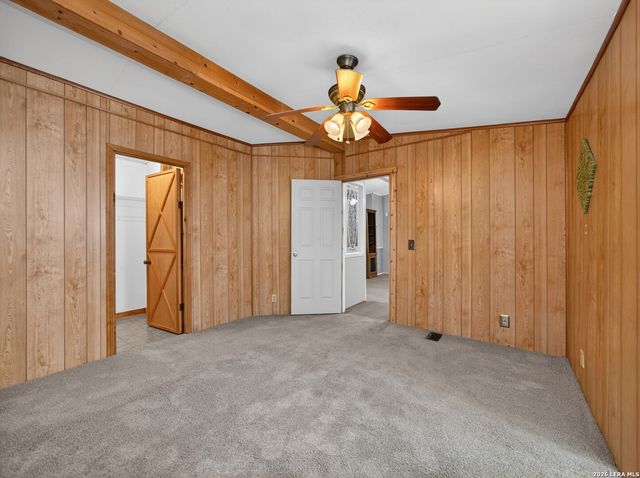 565 Qappuella Dr, Canyon Lake, TX 78133