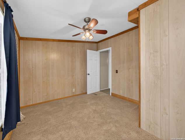 565 Qappuella Dr, Canyon Lake, TX 78133