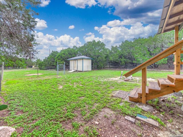 565 Qappuella Dr, Canyon Lake, TX 78133
