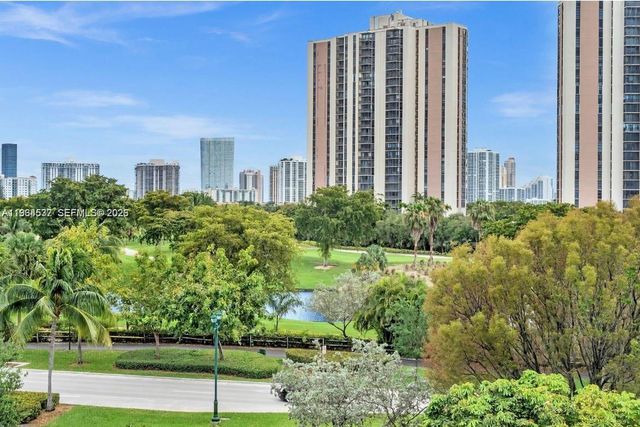 20500 W Country Club Dr 715, Aventura, FL 33180