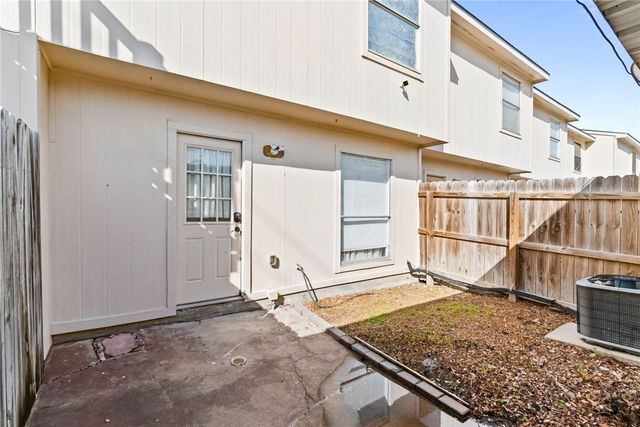 6702 Everhart H102, Corpus Christi, TX 78413