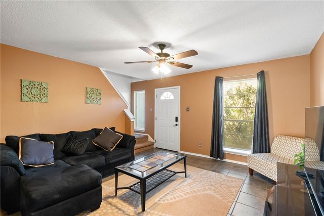 6702 Everhart H102, Corpus Christi, TX 78413