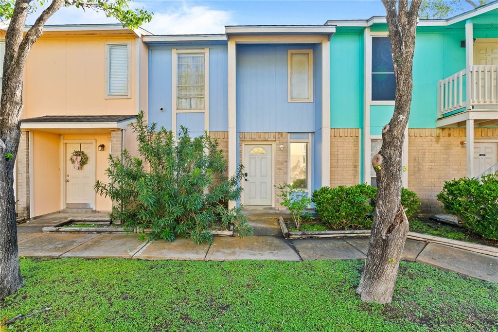 6702 Everhart H102, Corpus Christi, TX 78413