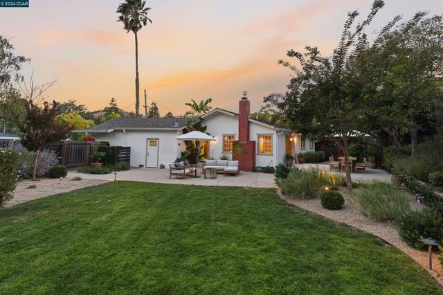 1422 Novato Ct, Walnut Creek, CA 94597