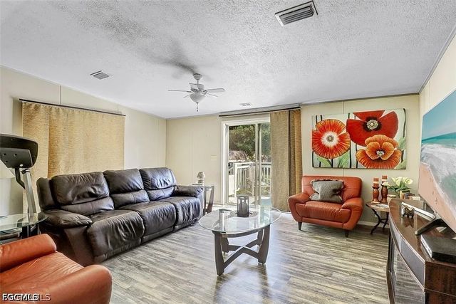 2023 Gish LN, North Fort Myers, FL 33917