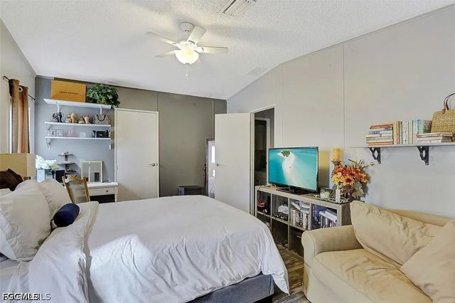 2023 Gish LN, North Fort Myers, FL 33917