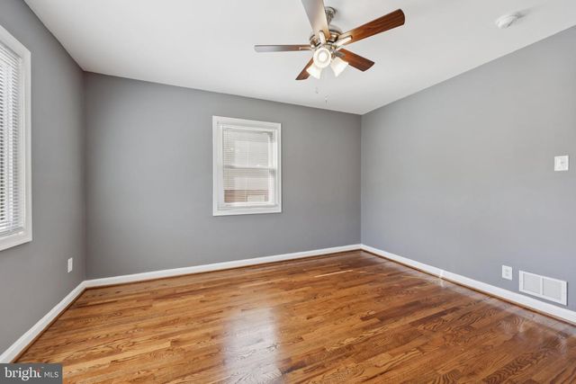 5824 FIFER DR, Alexandria, VA 22303