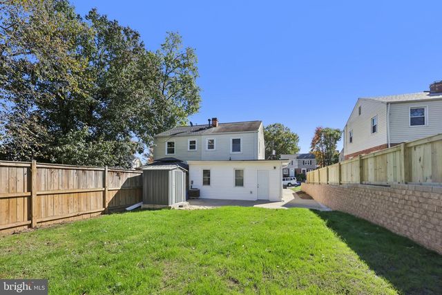 5824 FIFER DR, Alexandria, VA 22303