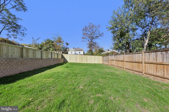 5824 FIFER DR, Alexandria, VA 22303
