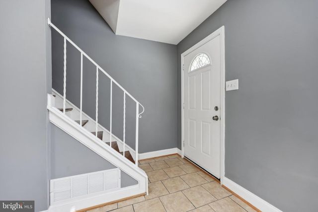 5824 FIFER DR, Alexandria, VA 22303