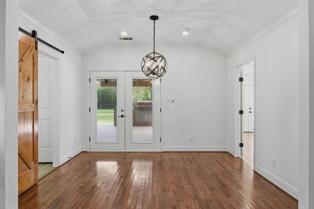 1320 Woodvine Drive, Houston, TX 77055