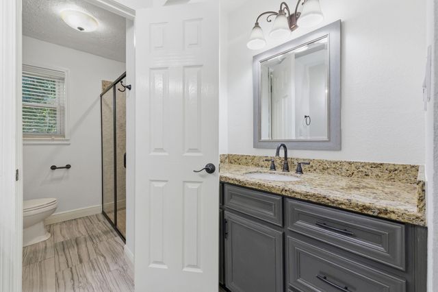 1320 Woodvine Drive, Houston, TX 77055