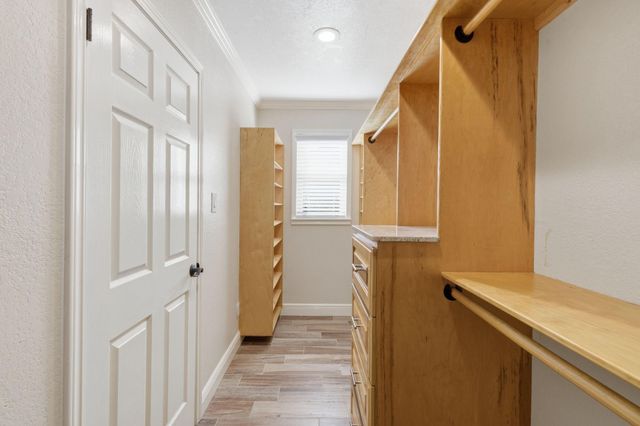 1320 Woodvine Drive, Houston, TX 77055