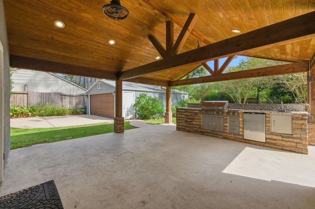 1320 Woodvine Drive, Houston, TX 77055