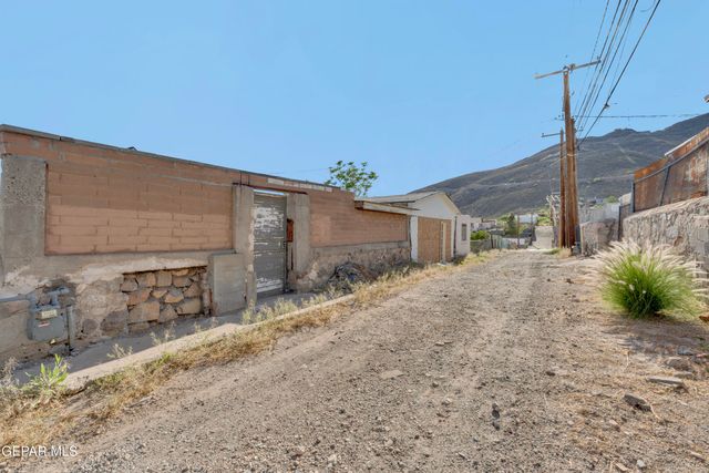 2315 PORTLAND Avenue, El Paso, TX 79930