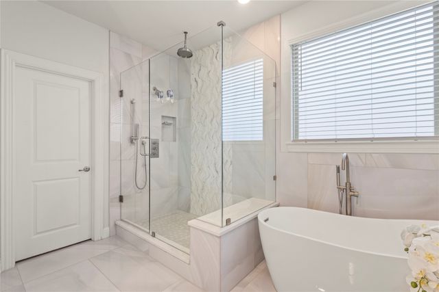 2816 Permian Road, Aubrey, TX 76227