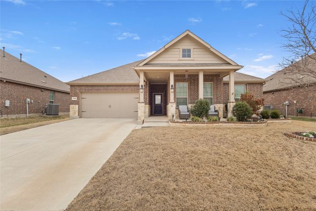 2816 Permian Road, Aubrey, TX 76227
