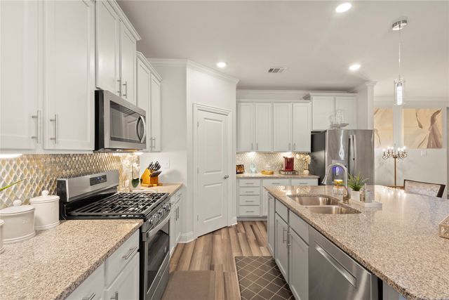 2816 Permian Road, Aubrey, TX 76227