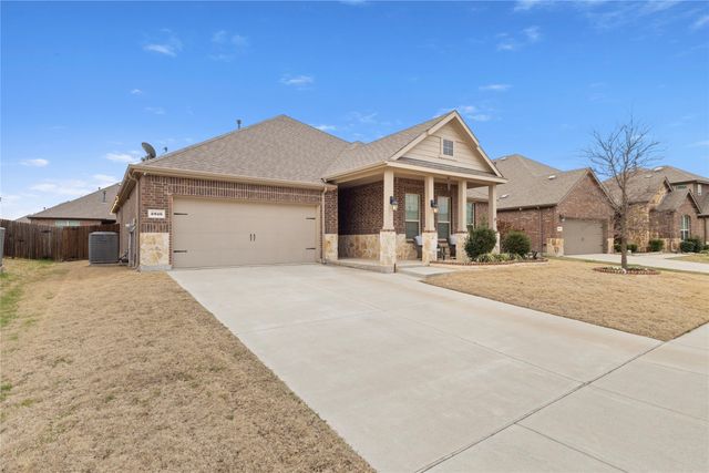2816 Permian Road, Aubrey, TX 76227