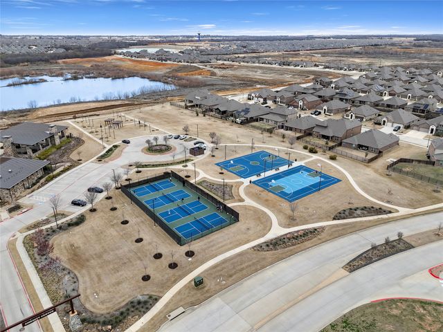 2816 Permian Road, Aubrey, TX 76227